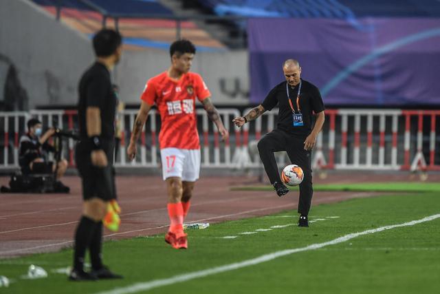 沙滩运动凭什么吸引人？听听亚沙会两位中国旗手怎么说沙滩运动凭什么吸引人？听听亚沙会两位中国旗手怎么说